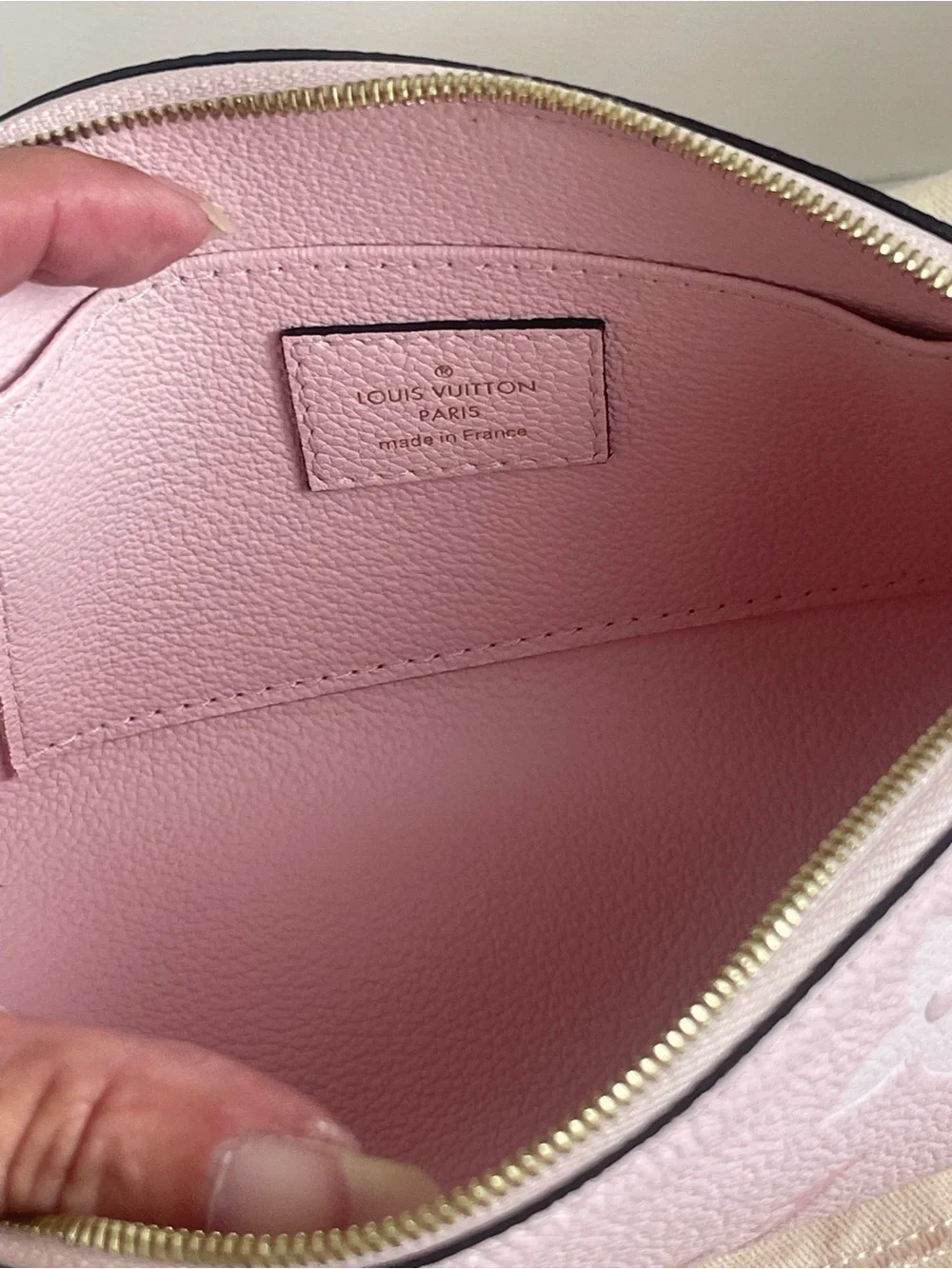 Louis Vuitton soft pebbled
